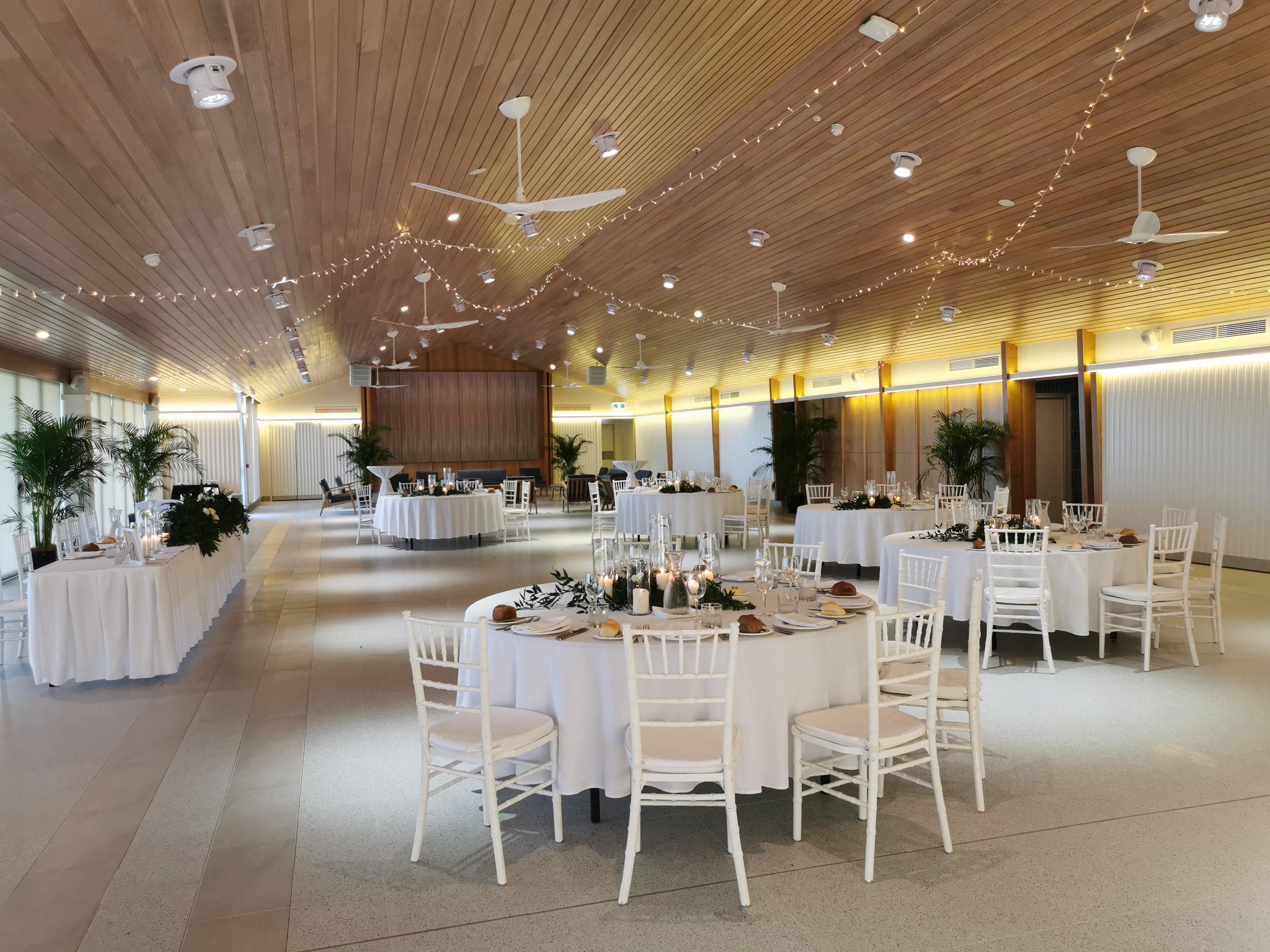 Beach Pavilion 120m Fairy Light Package