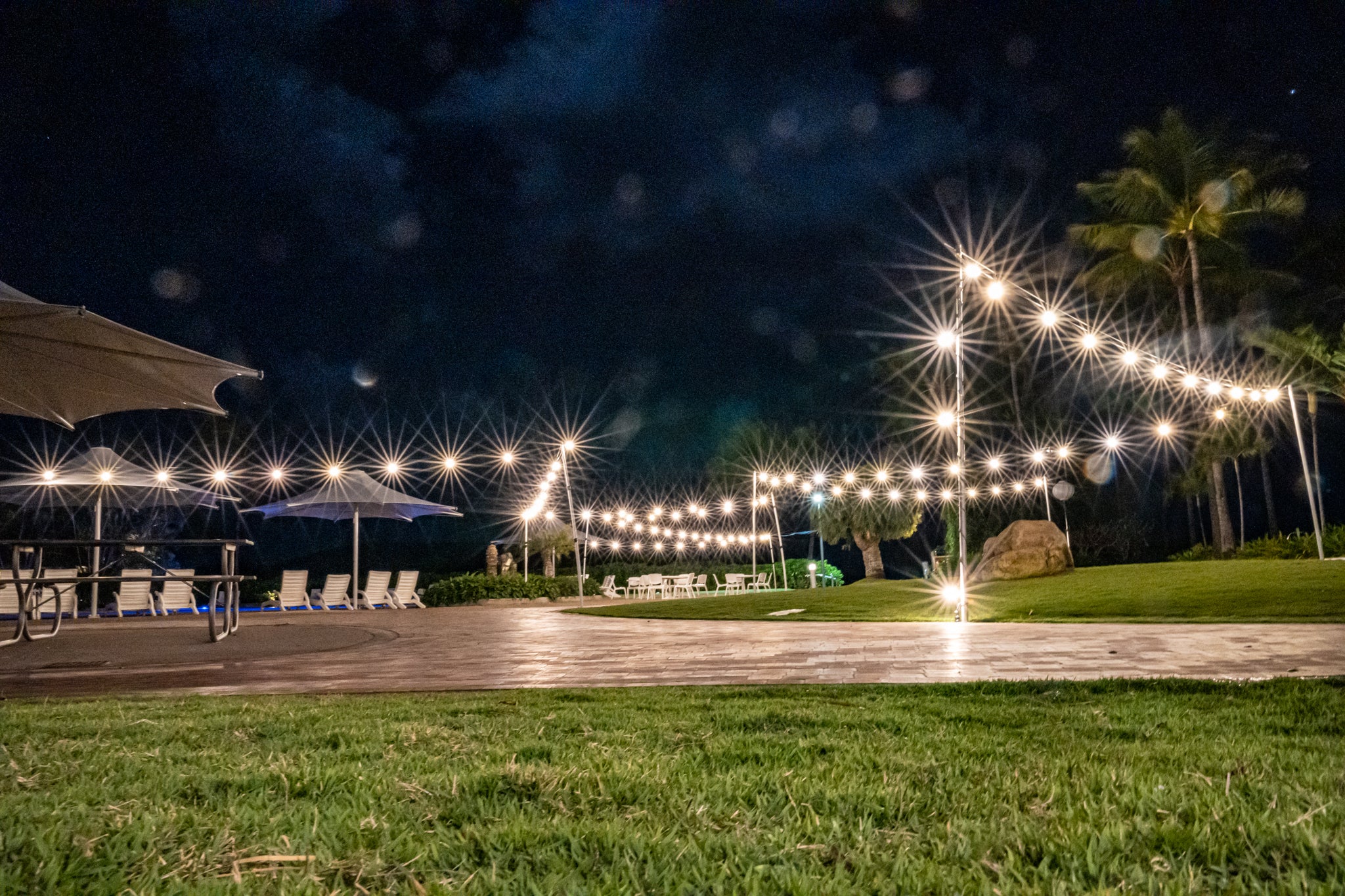 Main Pool 120m Festoon Lighting