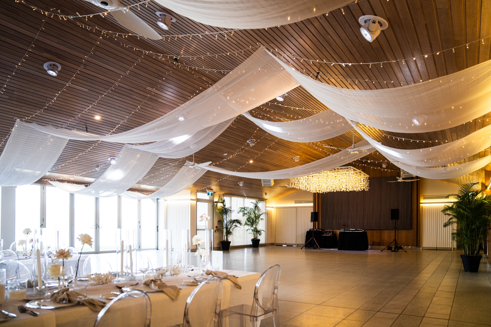 Beach Pavilion Fairy Light Square Chandelier 2.4M