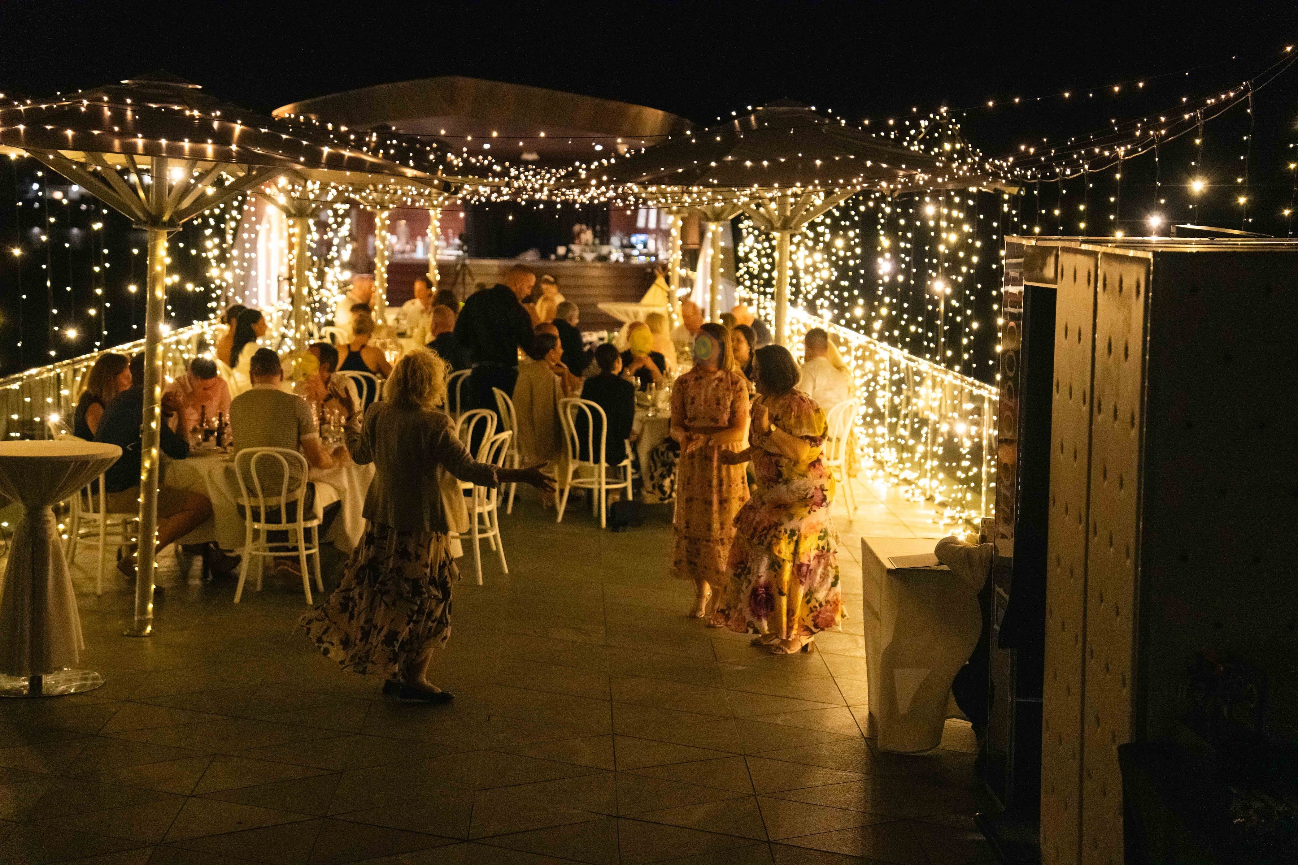 Bommie Deck Fairy Light Tunnel
