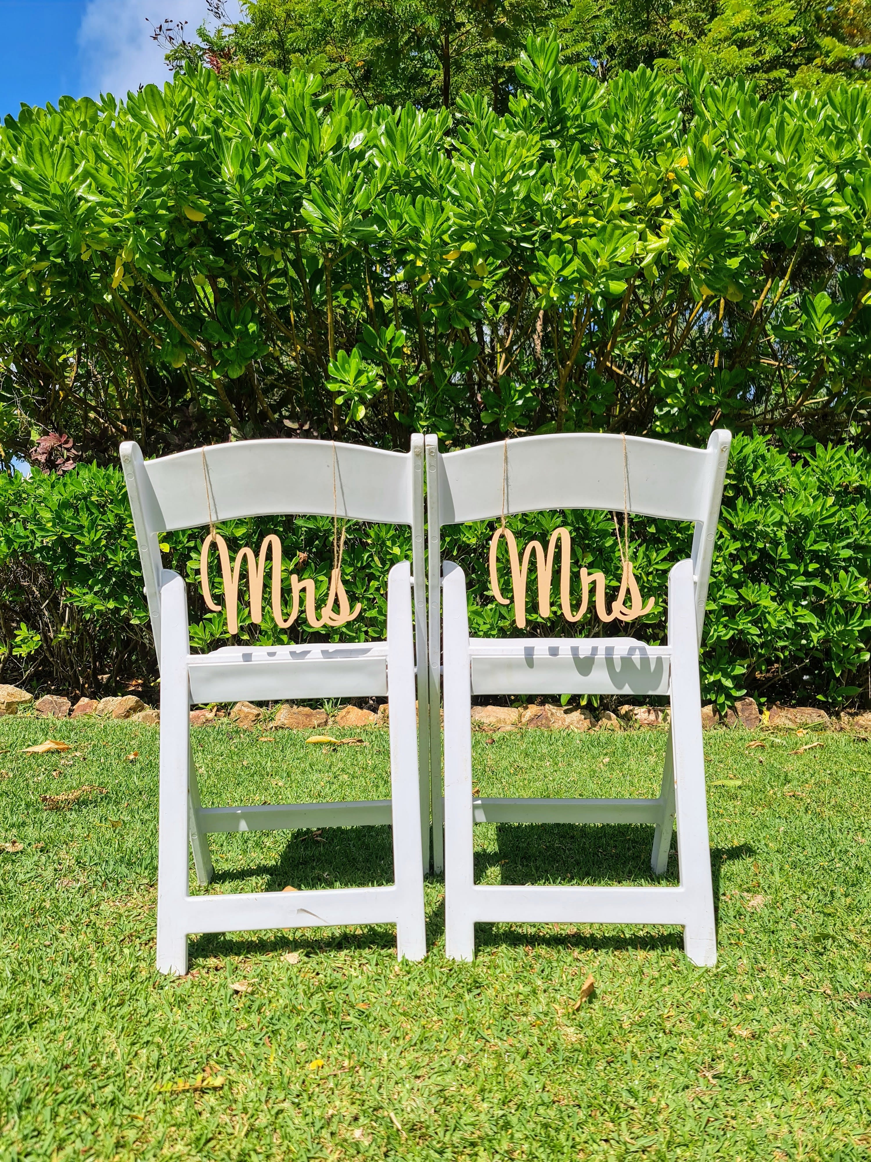 Wooden 'Mrs & Mrs'