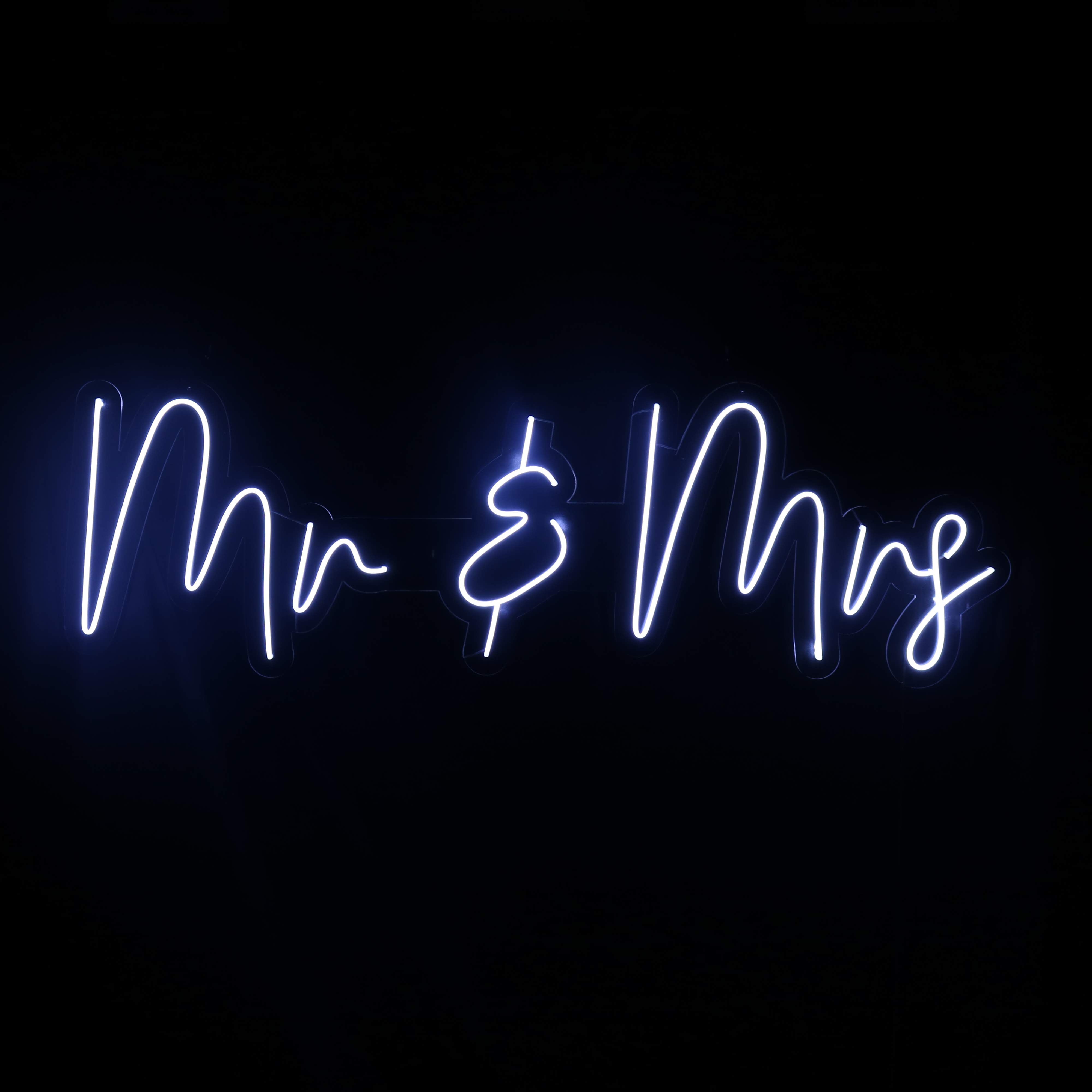 Neon 'Mr & Mrs'