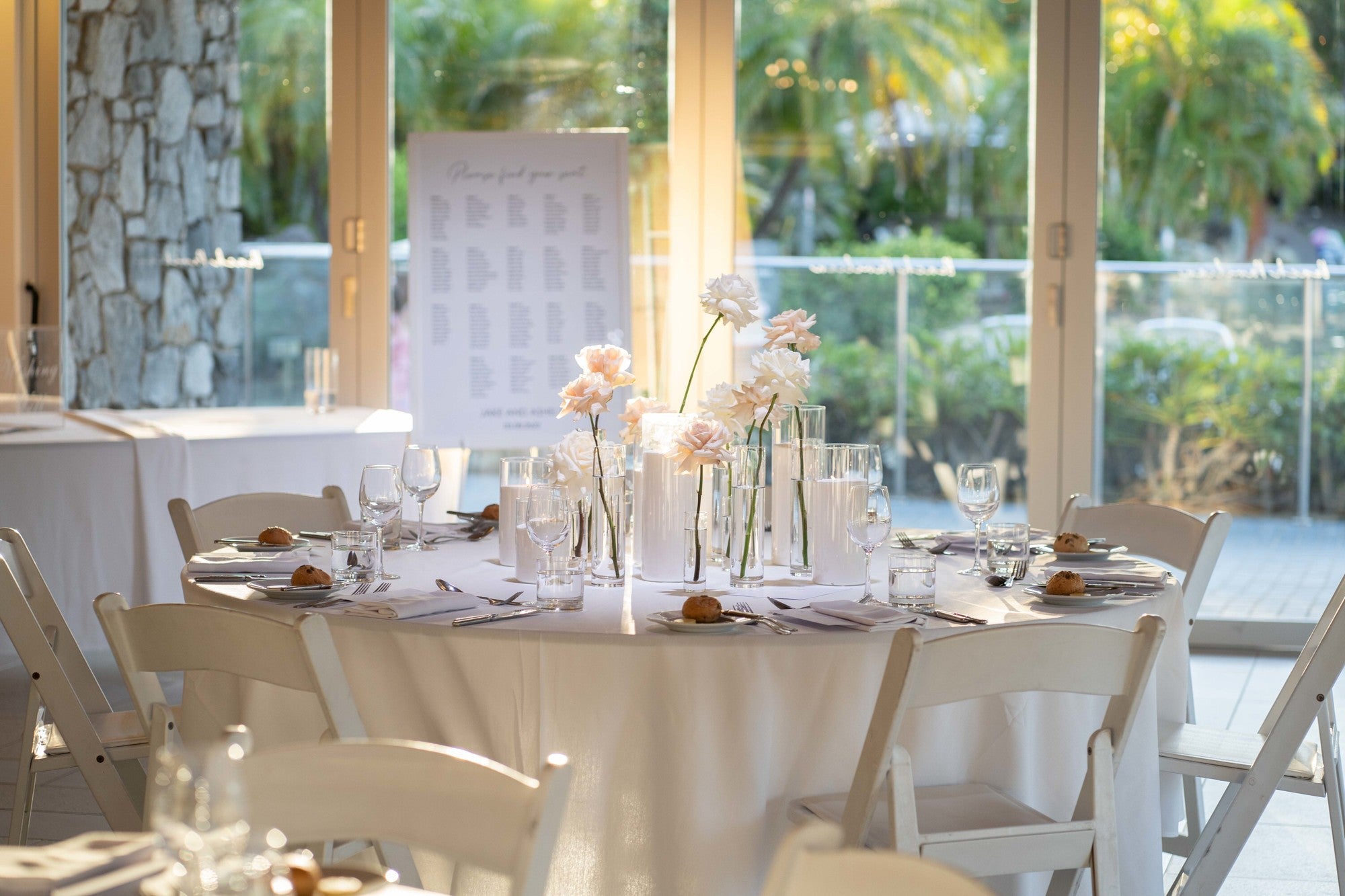 Round Banquet Tables